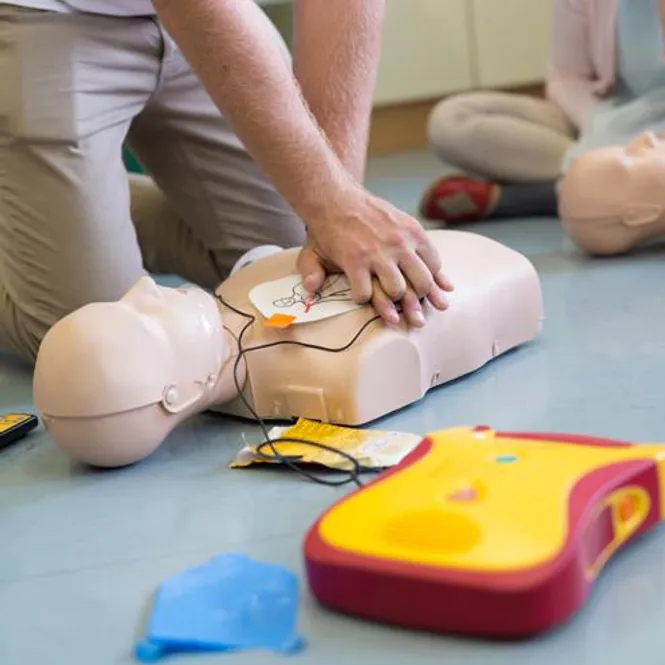 Hovedbilde Oppfriskning Hjertestarterkurs